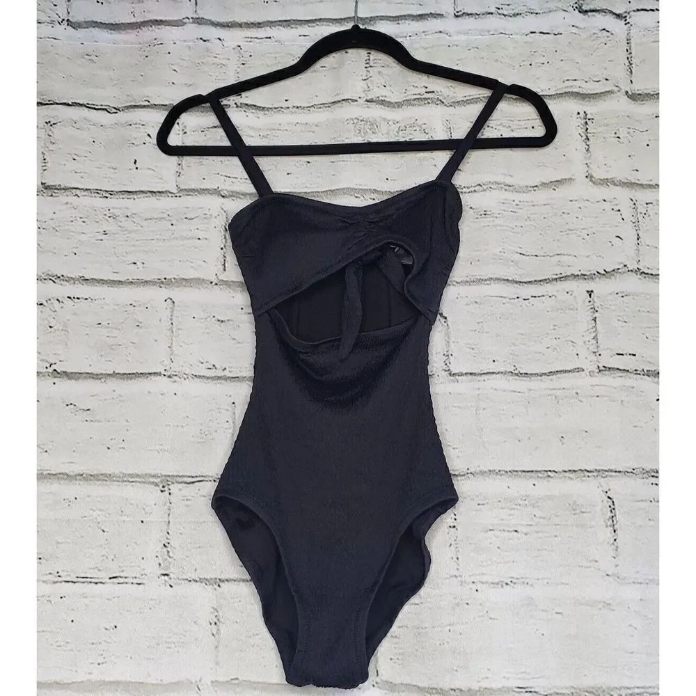 Vince Camuto Smocked Tie Front One Piece Swimsuit Ripple Effect Womens 4 Black